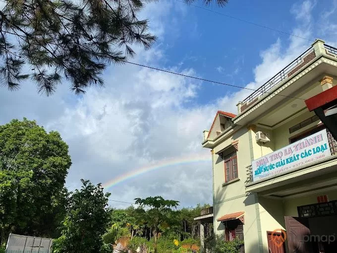Nhà Nghỉ La Thành