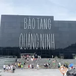 Khuôn viên bên ngoài bảo tàng Quảng Ninh