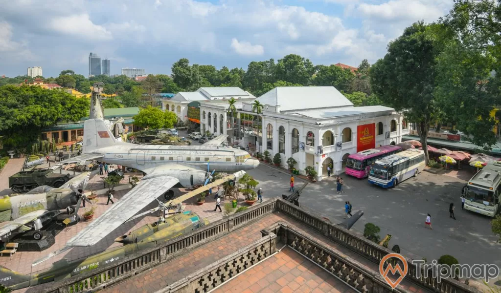máy bay, xe tăng, oto của bảo tàng quân đội Việt Nam