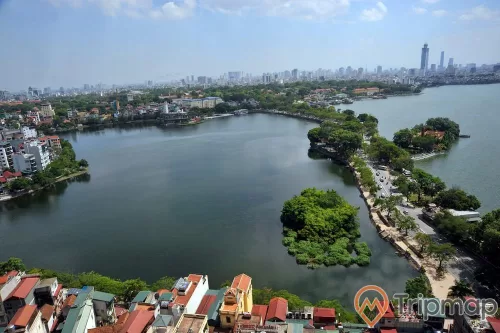 ảnh từ trên cao hồ nước cây cối nhà cửa