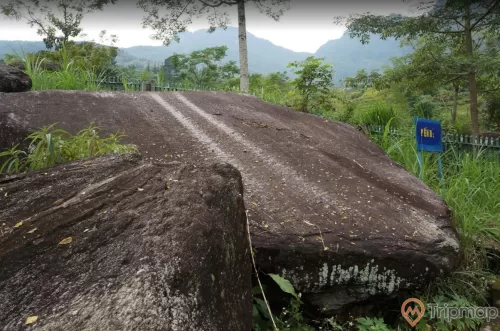 Bãi đá Cổ Nấm Dẩn